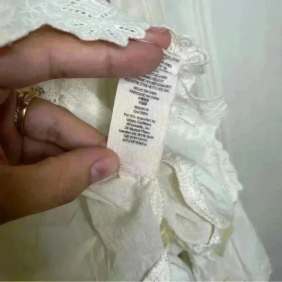 Free People Sheer Eyelet Detail White Boho Top Sz XS - Picture 6 of 10